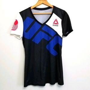 Reebok UFC Ronda Rousey v-neck t-shirt fin…